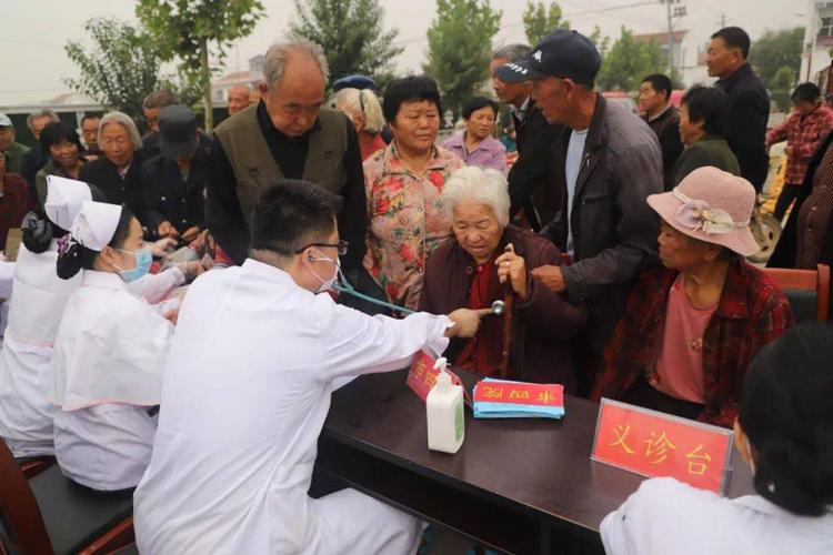 我院组织开展2020年"服务百姓健康行动"大型义诊活动